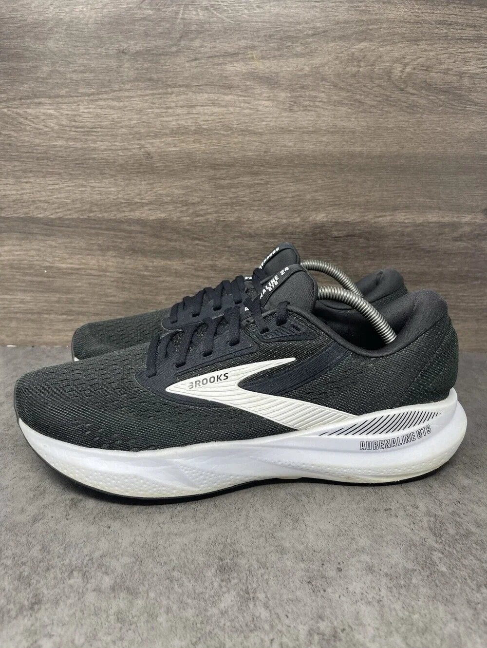 Brooks Adrenaline GTS 24 Size 10 Mens Black White Stability Running Shoes